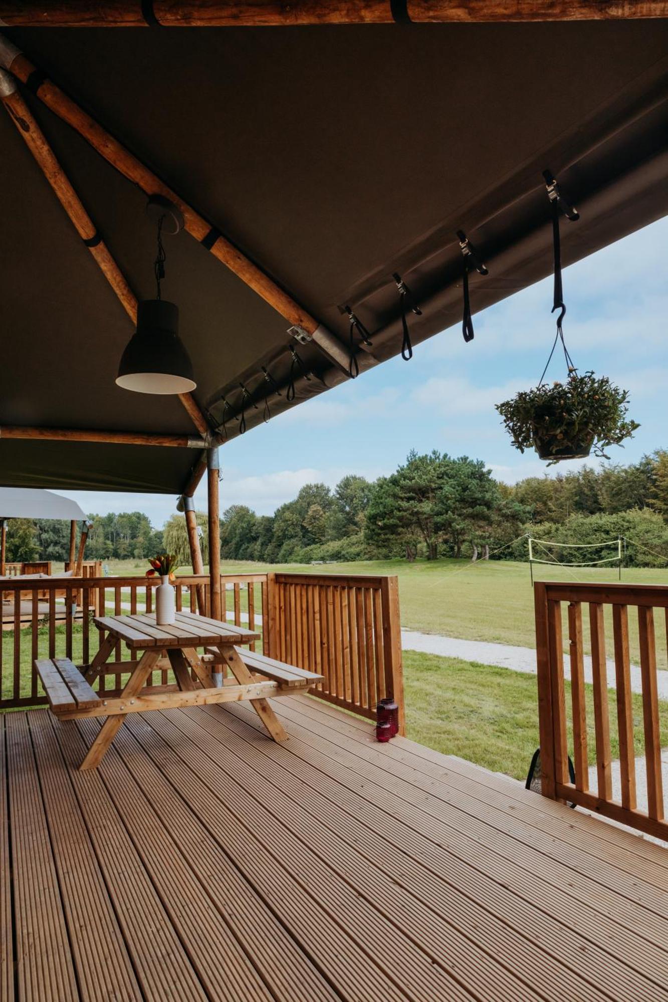Glamping Lodge With Eco-Wellness Zeewolde Zewnętrze zdjęcie